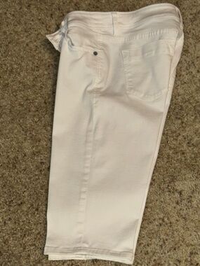 Tommy Bahama White Cropped Women’s Jeans